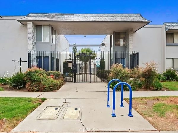 5500 Ackerfield Avenue, Unit 310, Long Beach, CA 90805