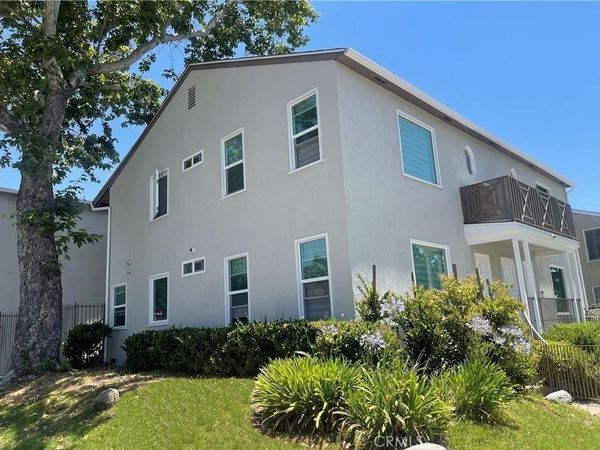 1/2 S Chevy Chase, Glendale, CA 91205