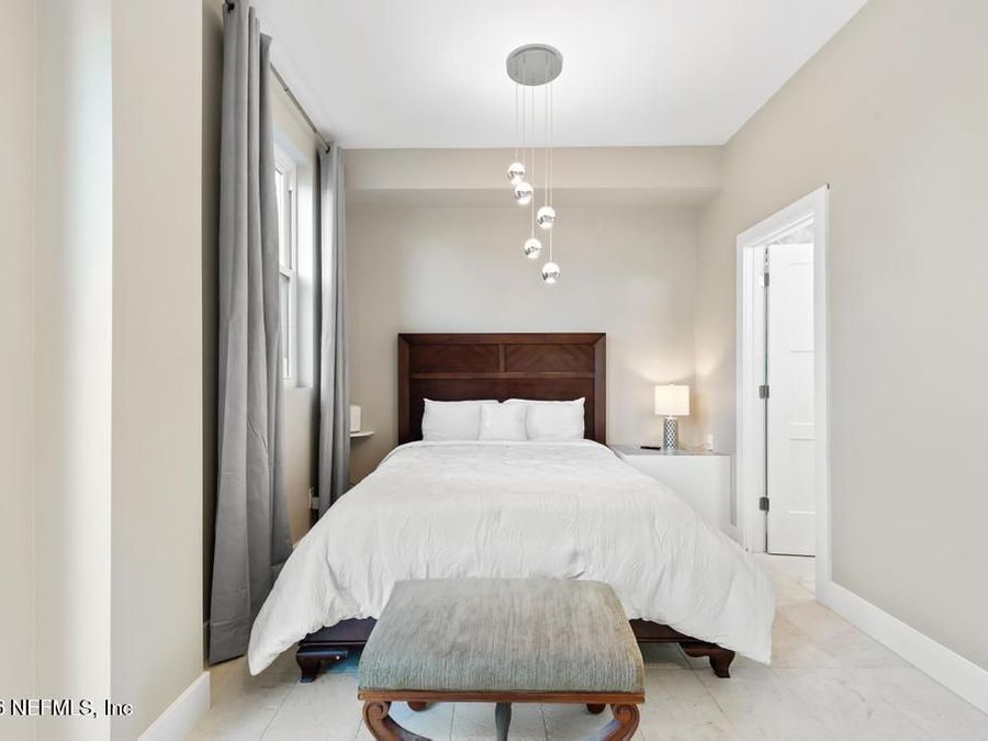 Property Image 136