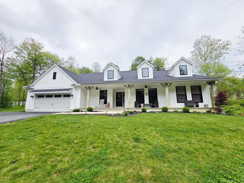4451 Hazelton-Etna Road SW, Pataskala, OH 43062 Photo 1