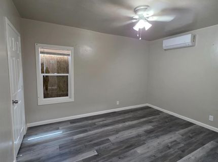 5748 Nina Way, Sacramento, CA 95824 Photo