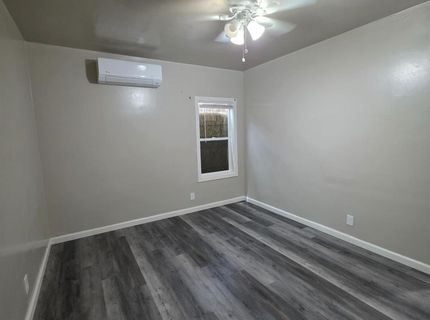 5748 Nina Way, Sacramento, CA 95824 Photo