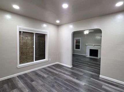 5748 Nina Way, Sacramento, CA 95824 Photo
