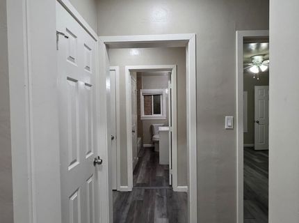 5748 Nina Way, Sacramento, CA 95824 Photo