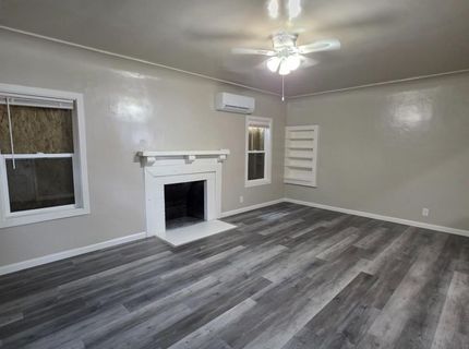 5748 Nina Way, Sacramento, CA 95824 Photo