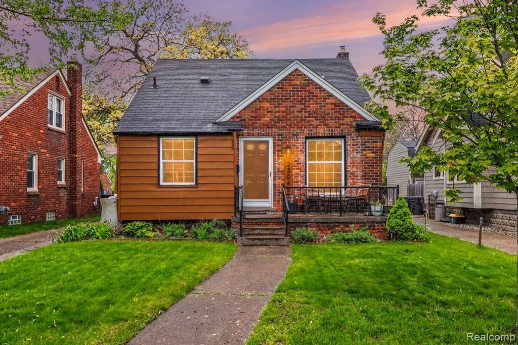 23045 Sherman Street, Oak Park, MI 48237 Main Photo
