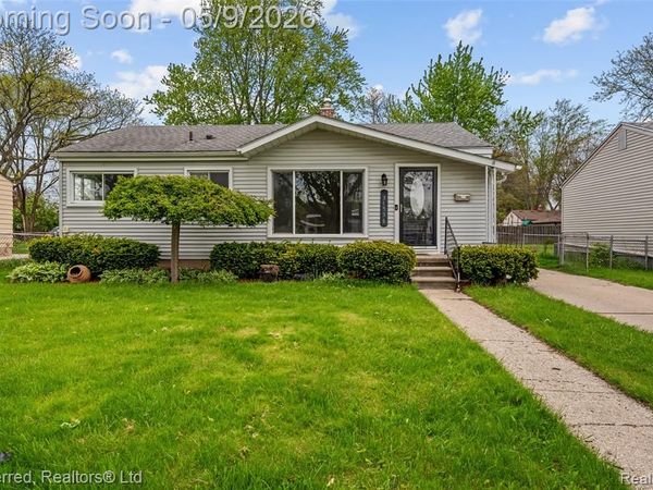 31536 Hazelwood Street , Westland, MI 48186