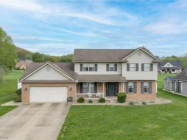 2161 Denise Drive NE, New Philadelphia, OH 44663