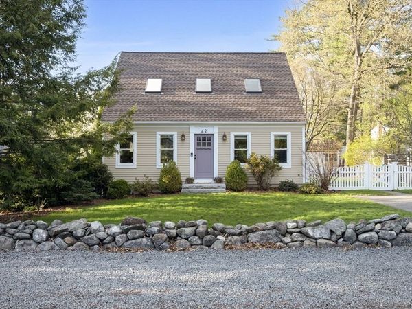 42 Pinewood Ave, Sudbury, MA 01776