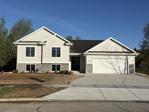 267 Cardinal DRIVE, Sullivan, WI 53178