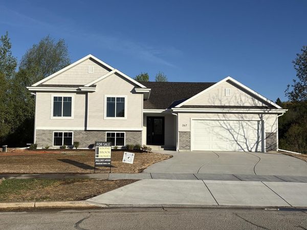 267 Cardinal DRIVE, Sullivan, WI 53178