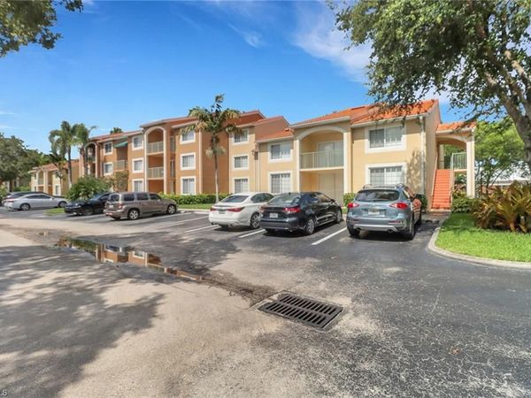 1210 Wildwood Lakes BLVD , Unit 305, NAPLES, FL 34104