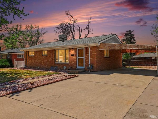 3061 Worchester Street, Aurora, CO 80011