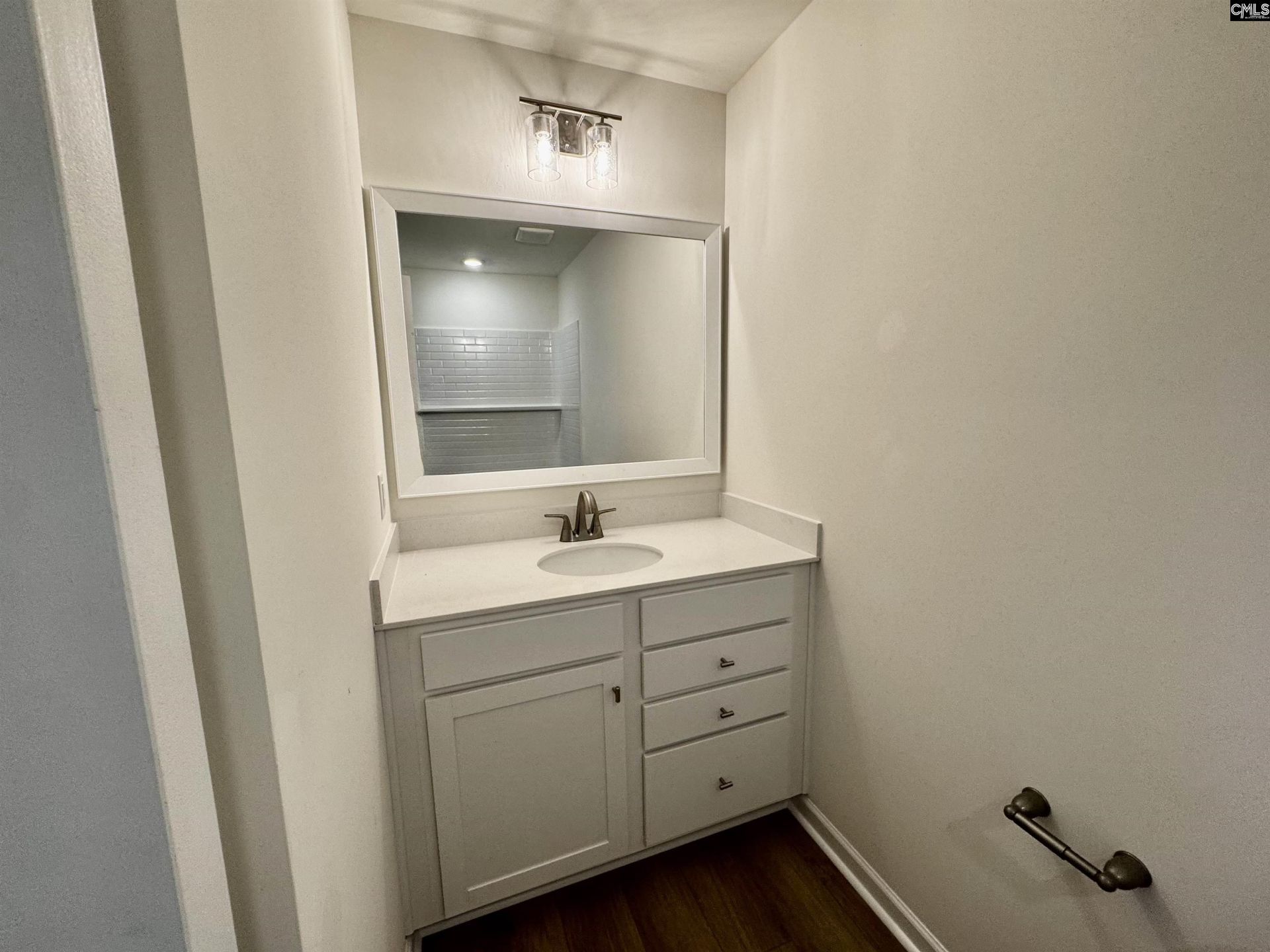 614 Griffon Drive Photo 29