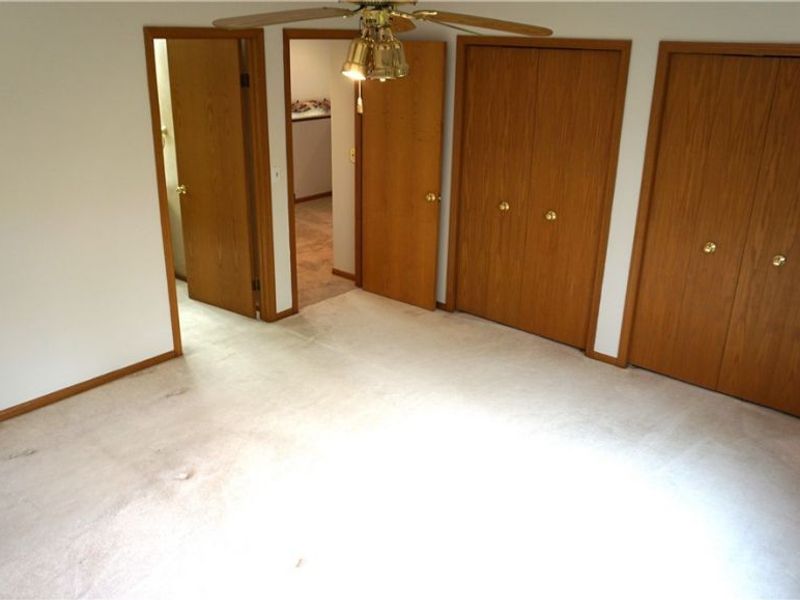 16801 Orchard Grove Drive, Middleburg Heights, OH 44130 Photo 13