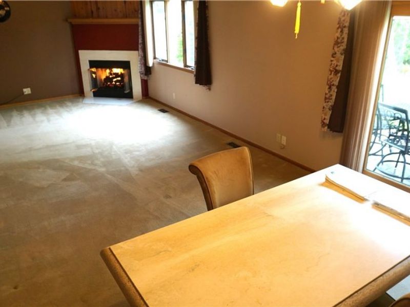 16801 Orchard Grove Drive, Middleburg Heights, OH 44130 Photo 7