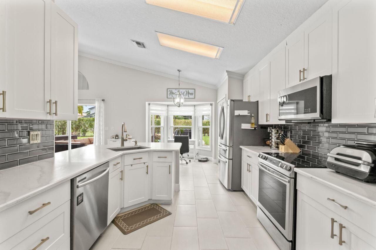 2538 Egret Lake Drive, Greenacres, FL 33413 Photo