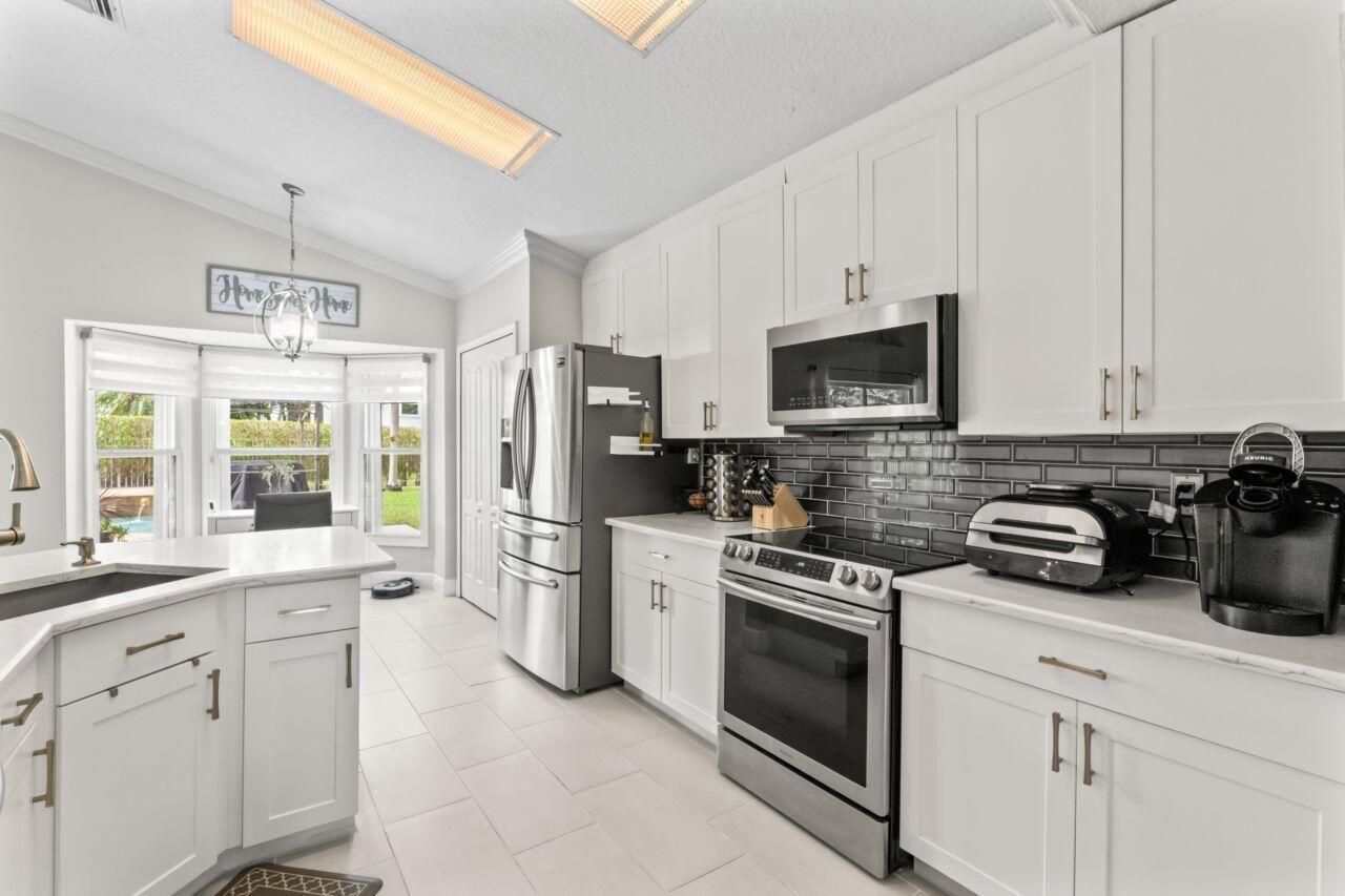 2538 Egret Lake Drive, Greenacres, FL 33413 Photo