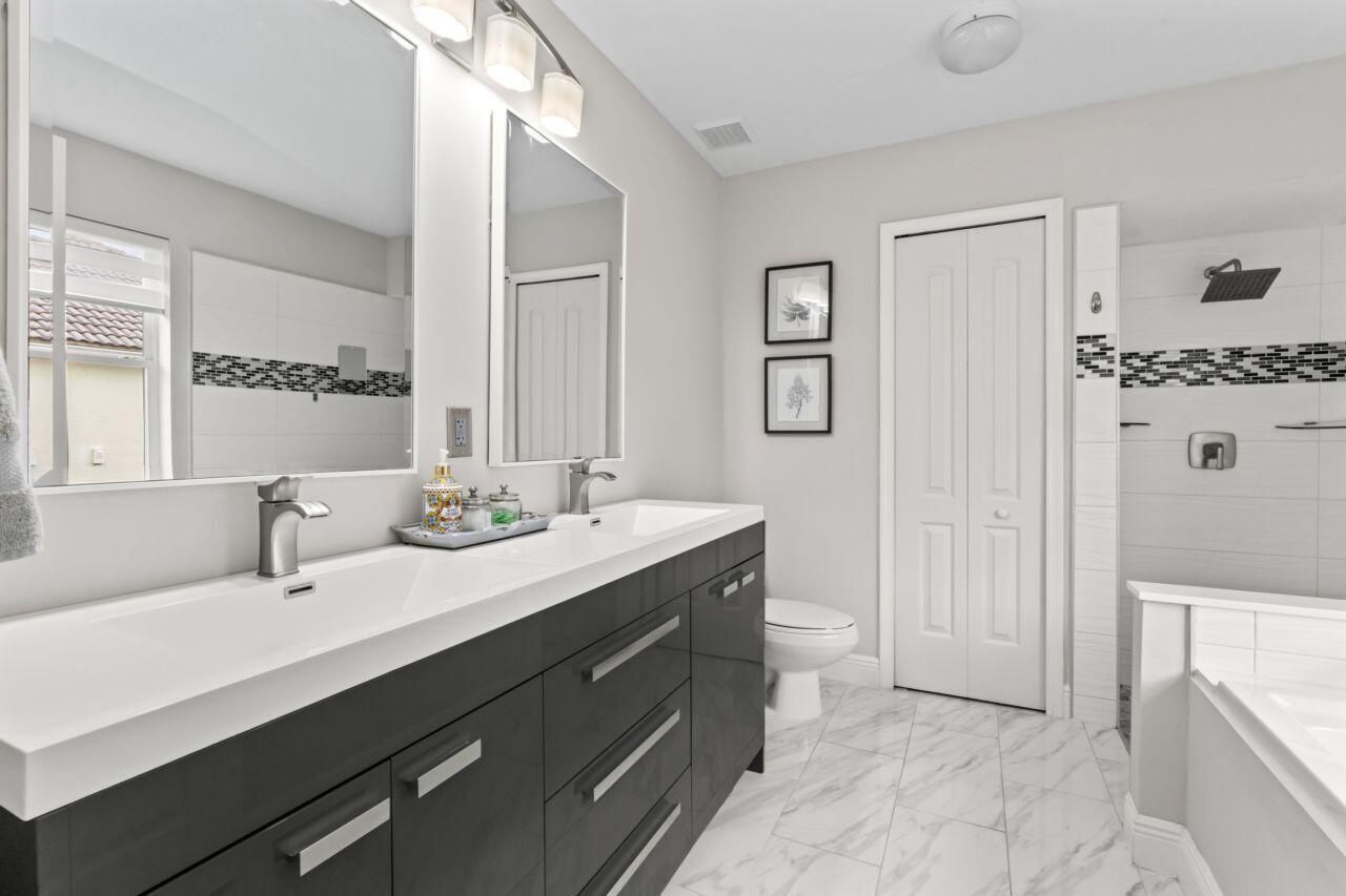 2538 Egret Lake Drive, Greenacres, FL 33413 Photo
