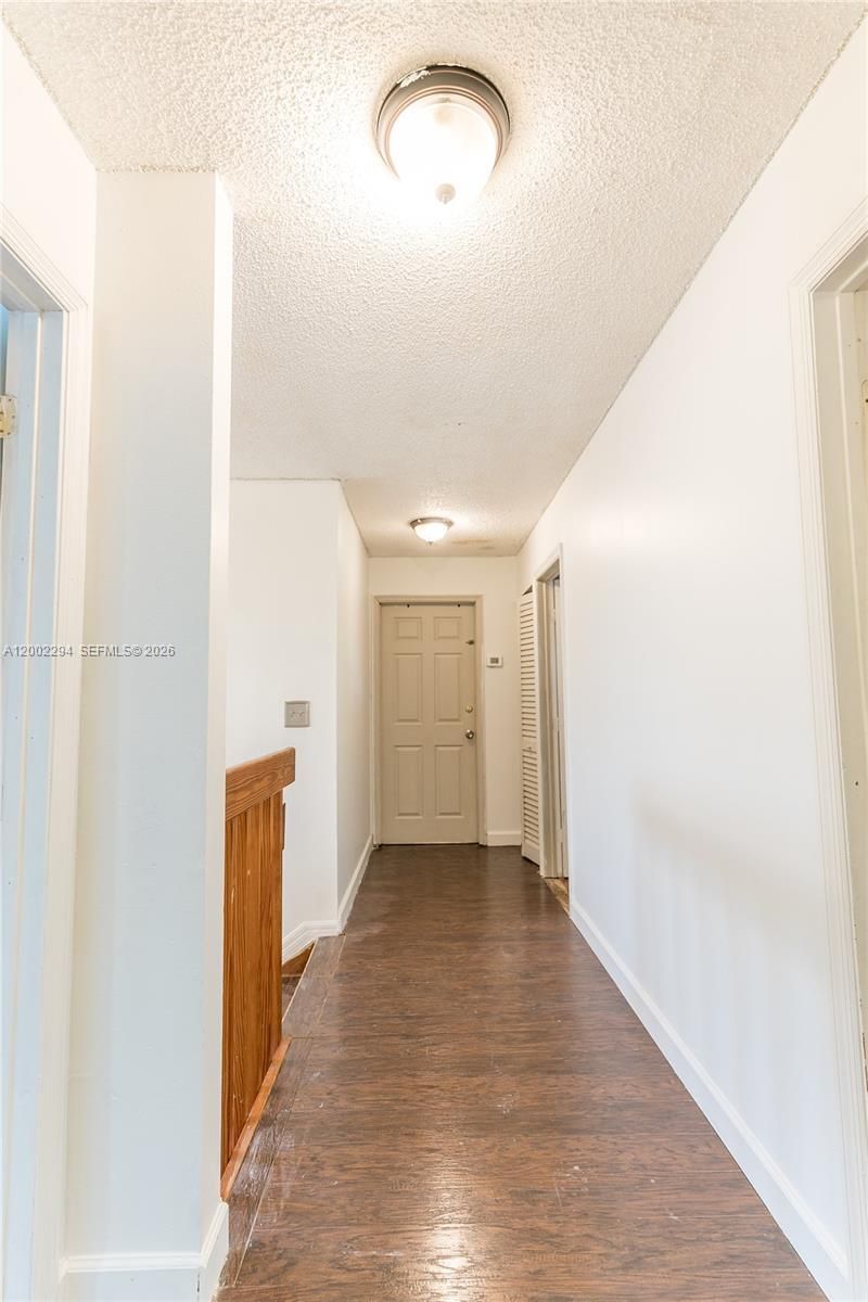 7876 NW 189th St , Hialeah, FL 33015 Photo
