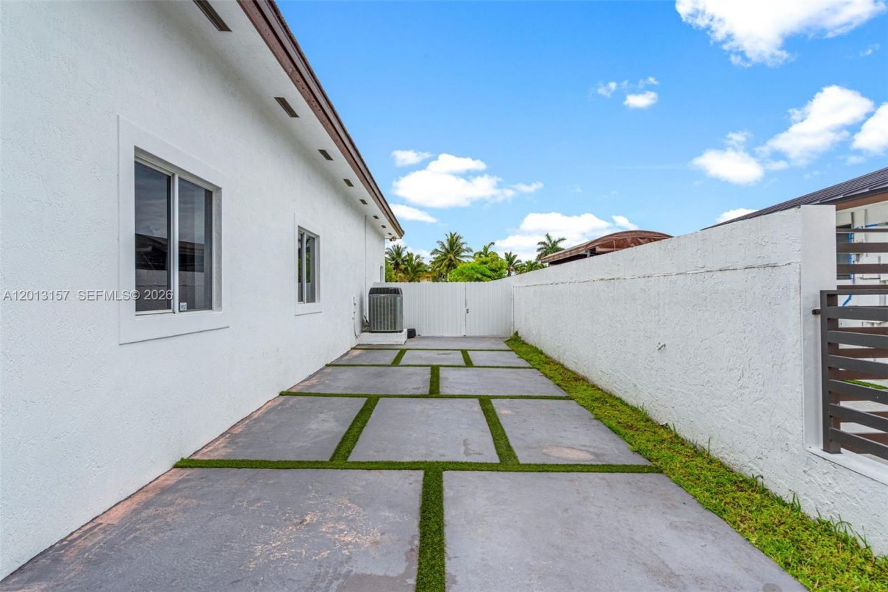3201 SW 129th Ave, Miami, FL 33175 Photo