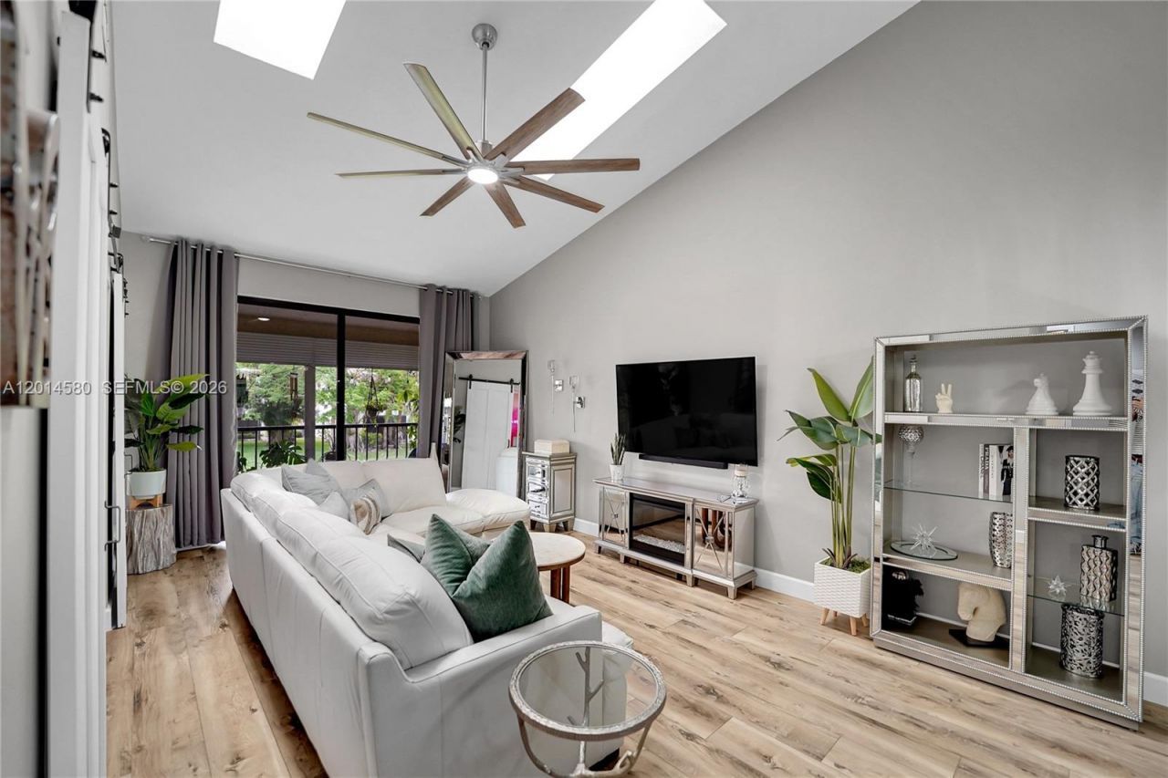 7902 La Mirada Dr, Unit 7902, Boca Raton, FL 33433 Photo