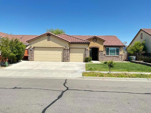 1444 San Pedro Street, Los Banos, CA 93635