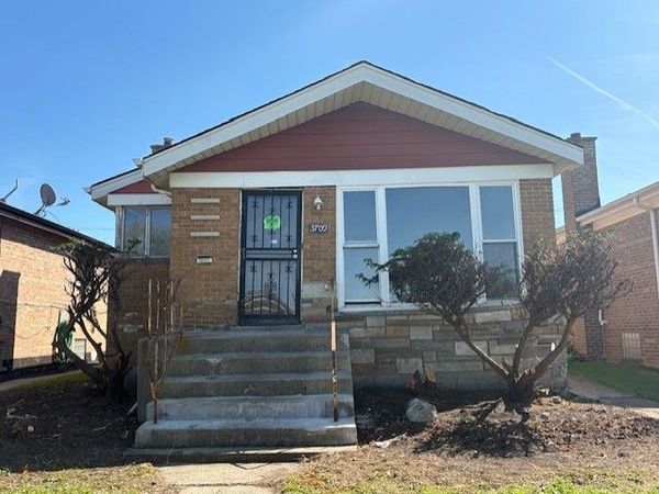 3709 W 66th Place , Chicago, IL 60629