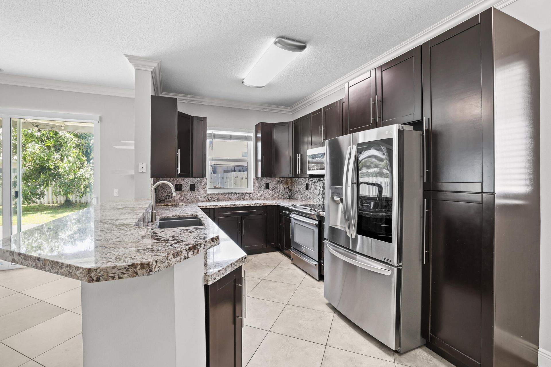 6878 NW 33rd Street, Margate, FL 33063 Photo