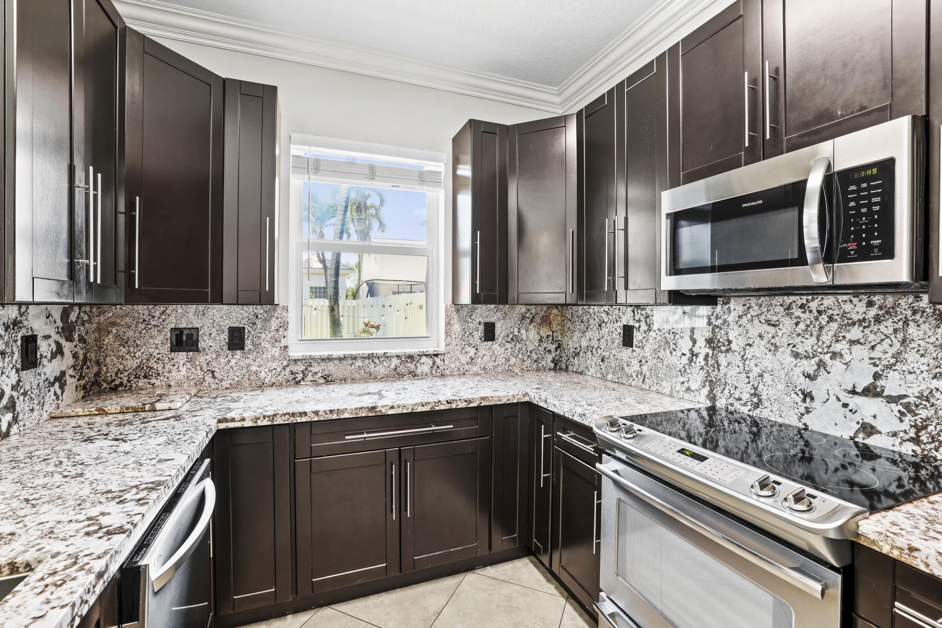6878 NW 33rd Street, Margate, FL 33063 Photo