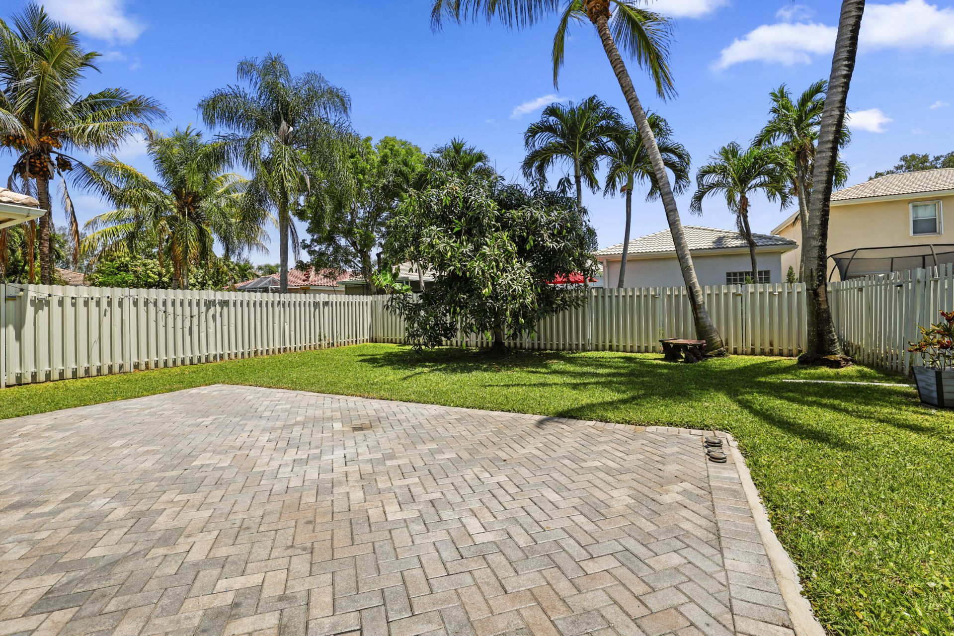 6878 NW 33rd Street, Margate, FL 33063 Photo