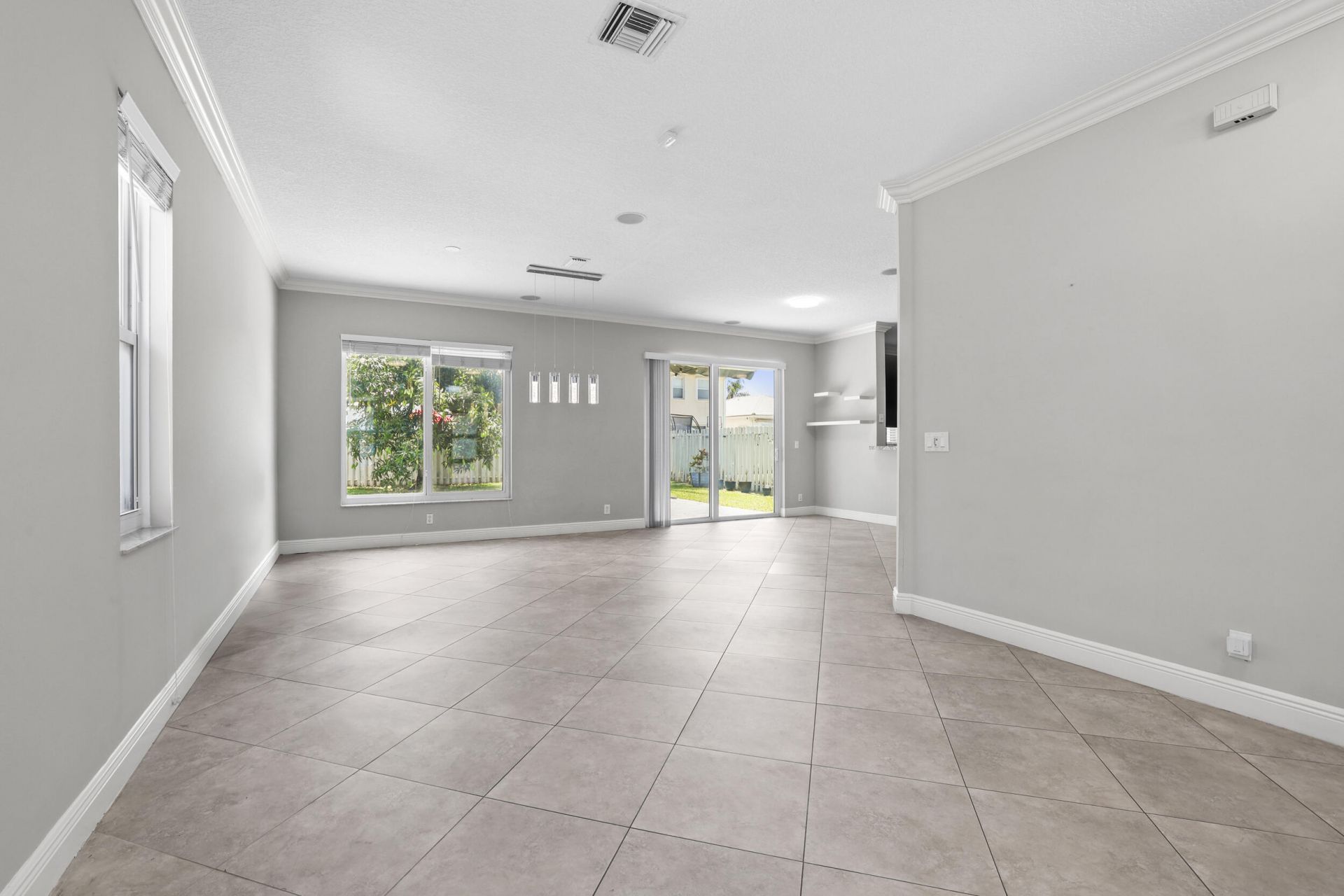 6878 NW 33rd Street, Margate, FL 33063 Photo