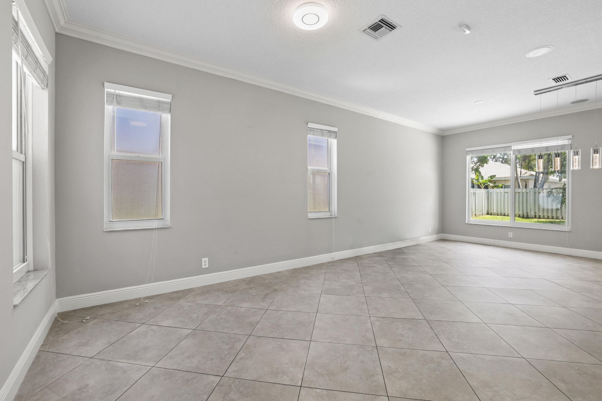 6878 NW 33rd Street, Margate, FL 33063 Photo