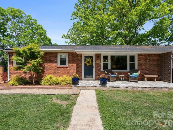 343 Oakview Park Road, Asheville, NC 28803