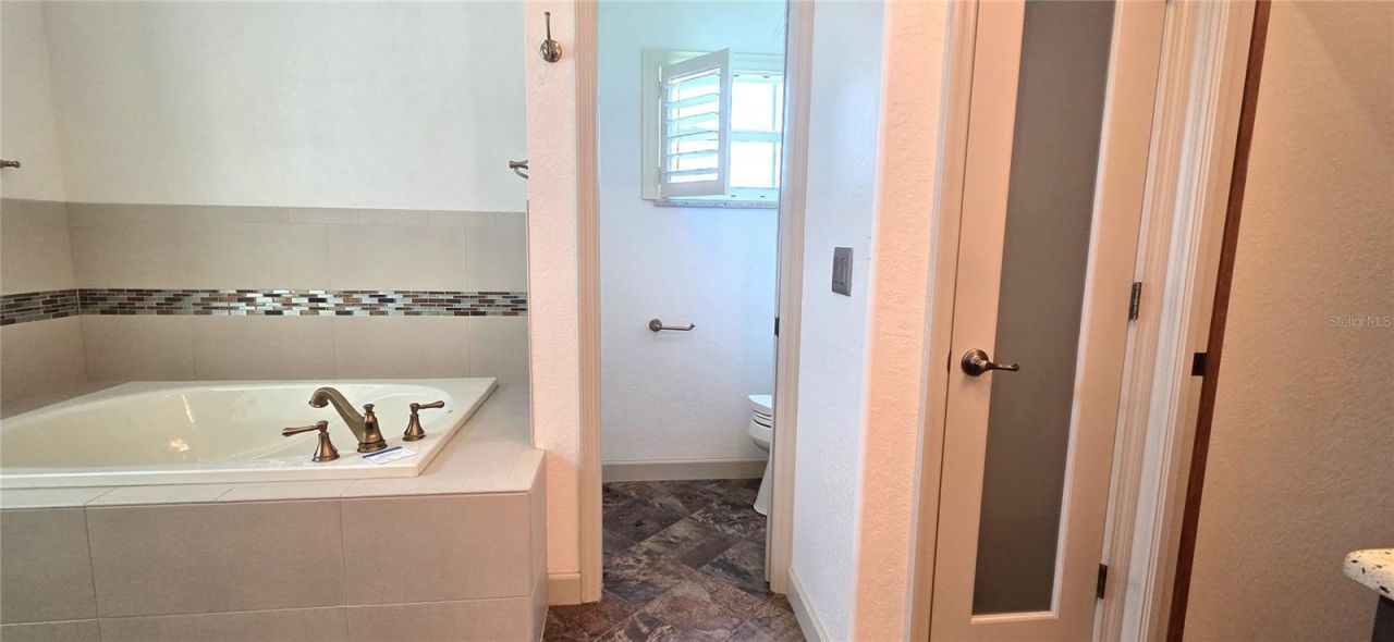 3904 Hidden Spring Place , Valrico, FL 33596 Photo