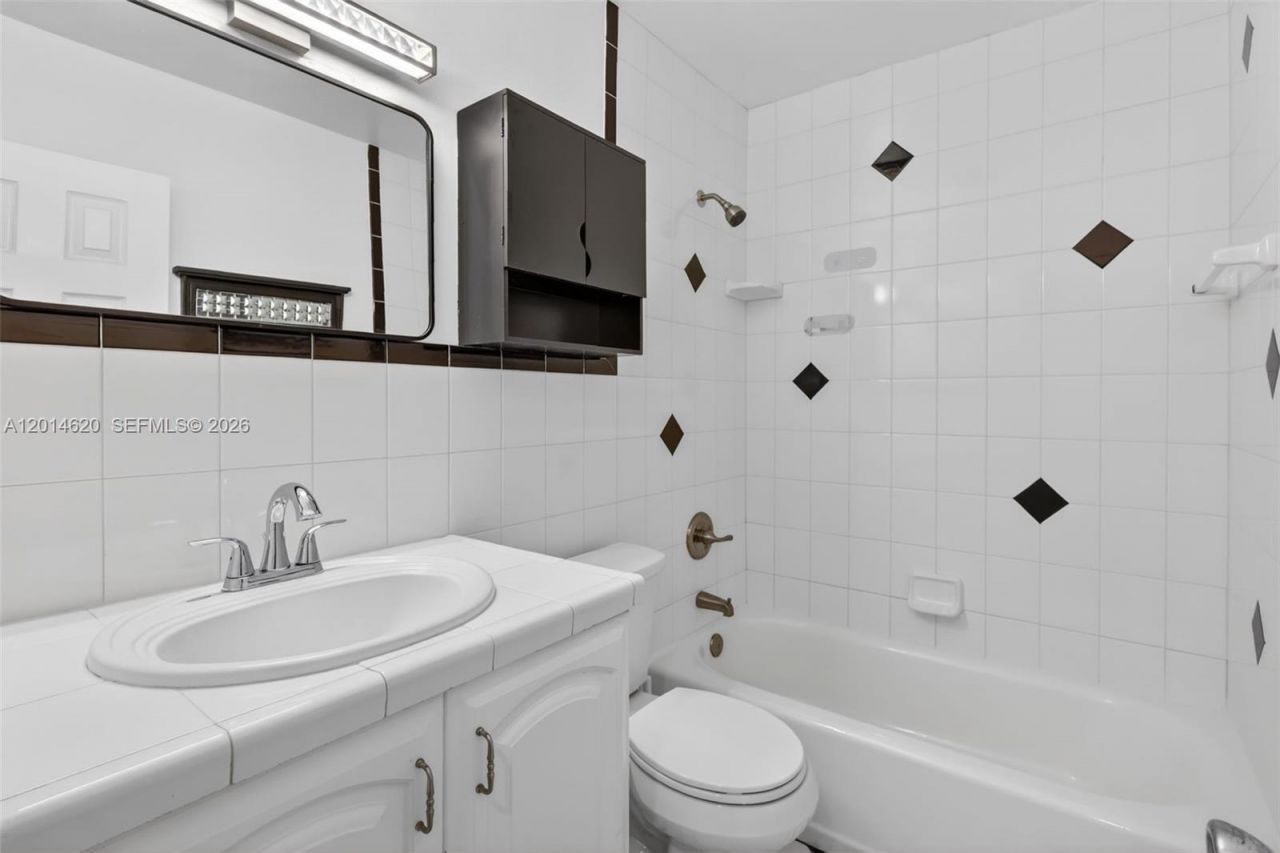 2240 NE Rustic Way, Jensen Beach, FL 34957 Photo