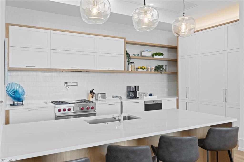 201 8th St S , Unit 310, Naples, FL 34102 Photo