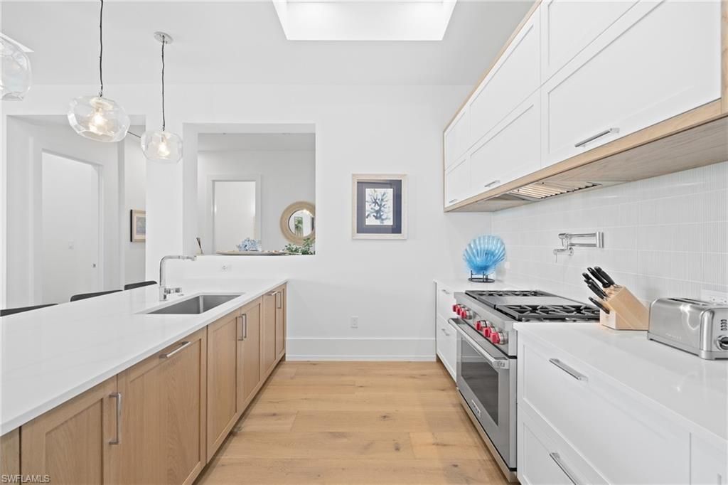 201 8th St S , Unit 310, Naples, FL 34102 Photo