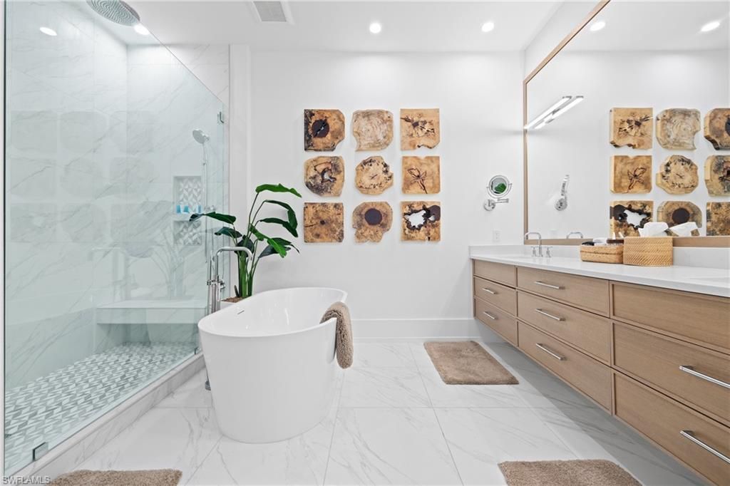 201 8th St S , Unit 310, Naples, FL 34102 Photo