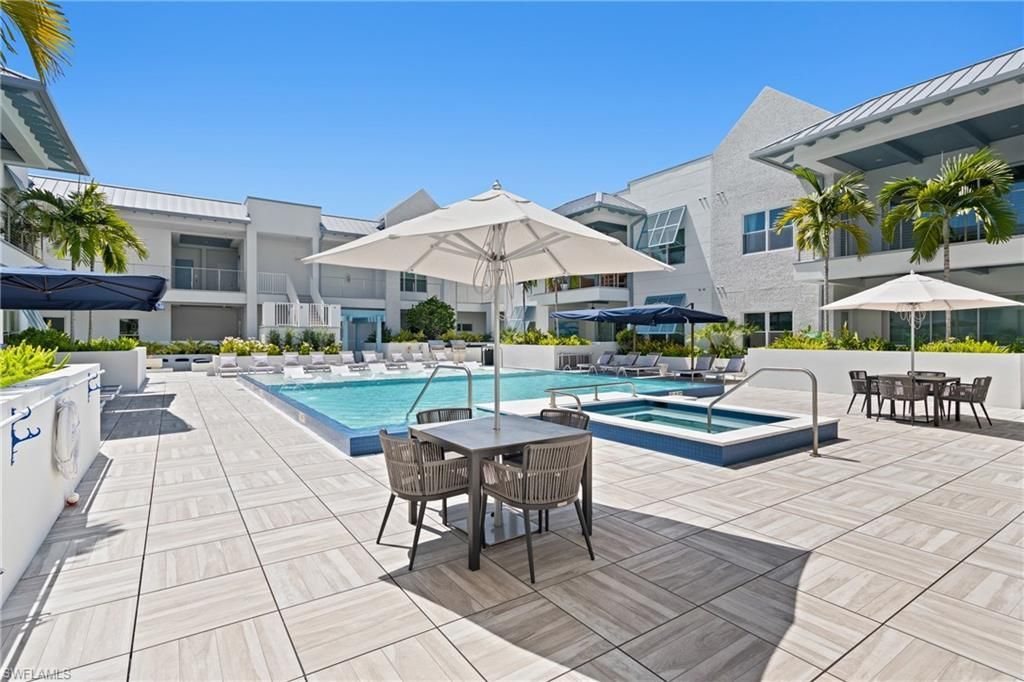 201 8th St S , Unit 310, Naples, FL 34102 Photo