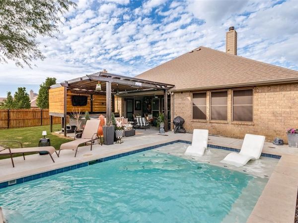 604 HUMMINGBIRD, Crowley, TX 76036