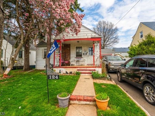 124 W 10Th Ave, Roselle, NJ 07203
