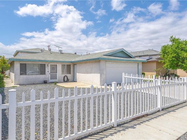 10921 Walnut, Los Alamitos, CA 90720