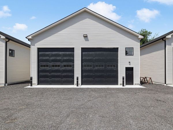 169 Norwich , Unit E, Plainfield, CT 06374