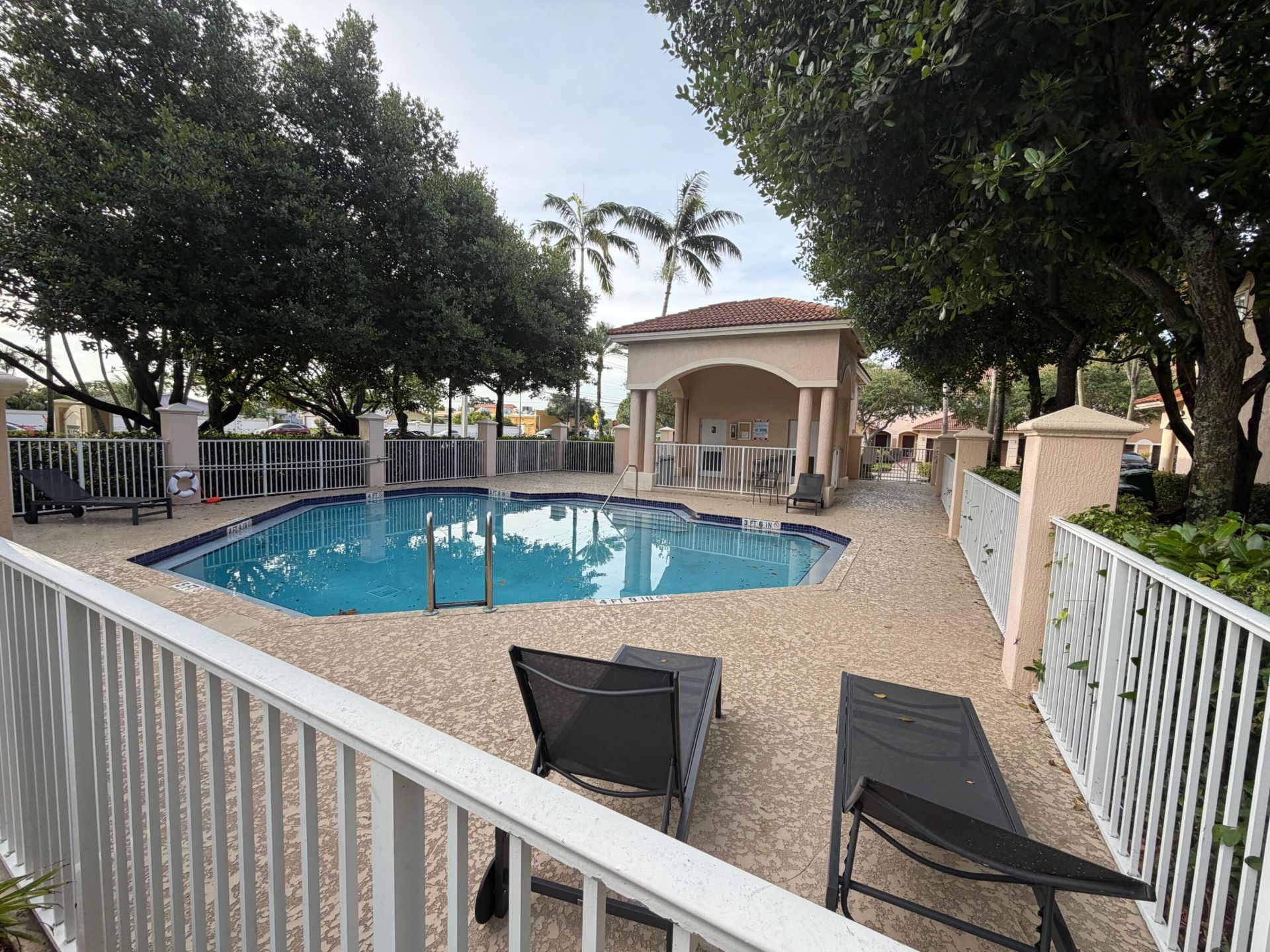8839 S Isles Circle, Tamarac, FL 33321 Photo