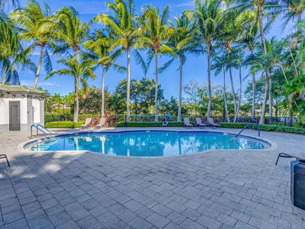 1690 Renaissance Commons Boulevard, Unit 1628, Boynton Beach, FL 33426