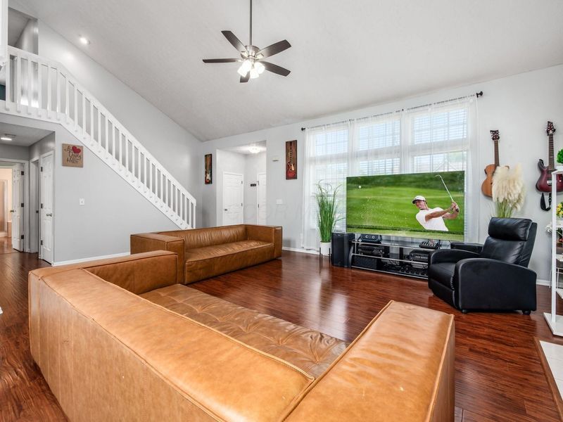1004 Featherstone Court, Galloway, OH 43119 Photo 5