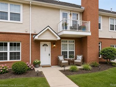594 Olde English Circle, Howell Twp, MI 48855