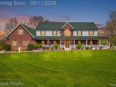 6495 Country Lane Drive, Springfield Twp, MI 48350
