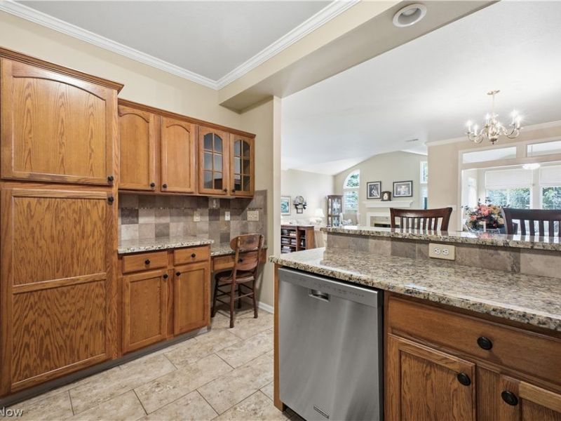 27 D Hunters Woods Drive, Canfield, OH 44406 Photo 4